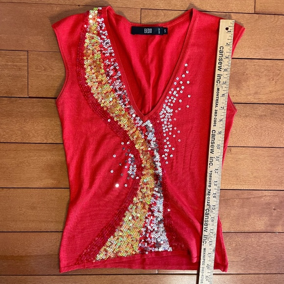 Vintage Red and Gold Sequinned Top - Picture 3 of 4